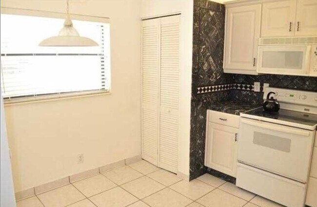 Foto del edificio - 4409 NW 22nd Rd