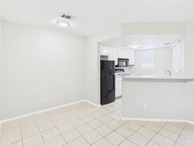 Building Photo - 2500 Burleson Rd