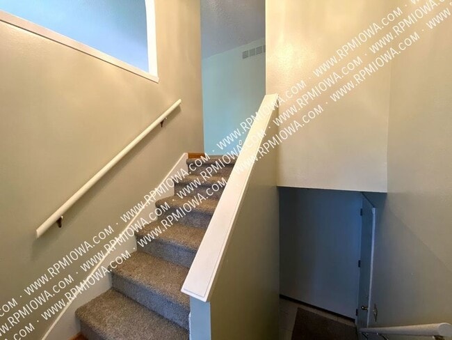 Foto del edificio - 713 SE Hackley Ave