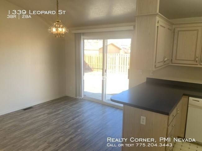 Building Photo - 3 Bedroom 2 Bath Home in Panther Valley
