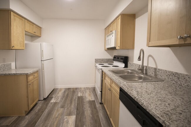 Building Photo - 1171 Kenny Dr