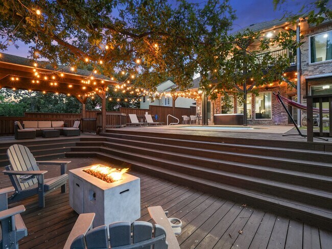 Foto del edificio - 2305 Clearview Ct