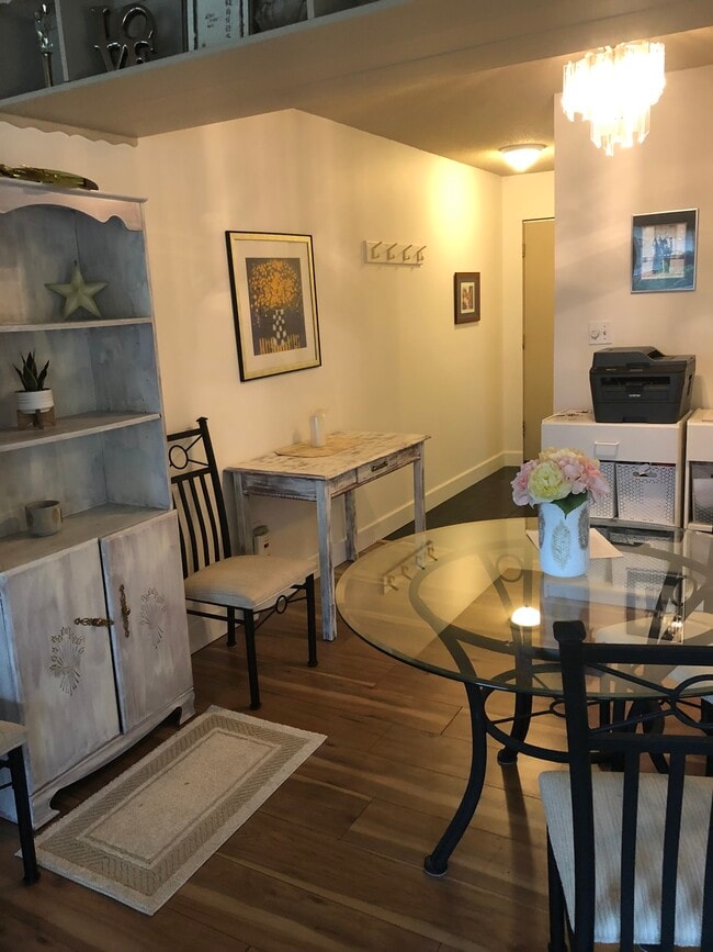 Furnished - 221 E 7th Ave