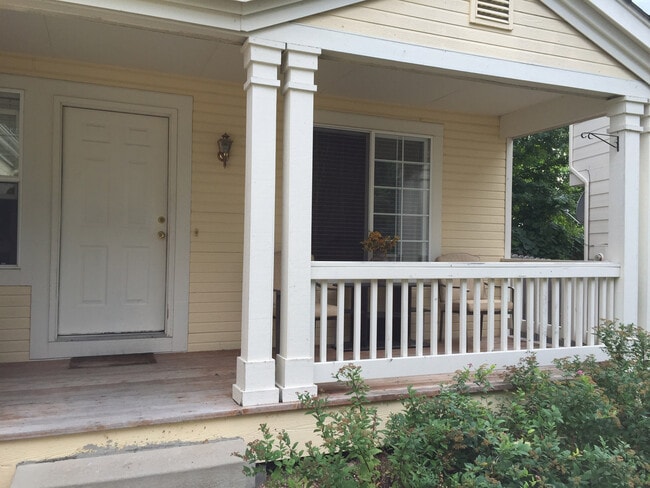 Photo - 403 Tynan Dr House