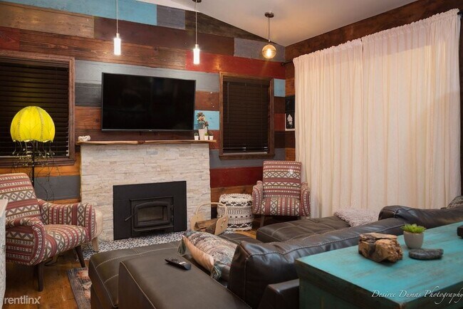Building Photo - 2 br, 2 bath House - 12801 Graton Rd
