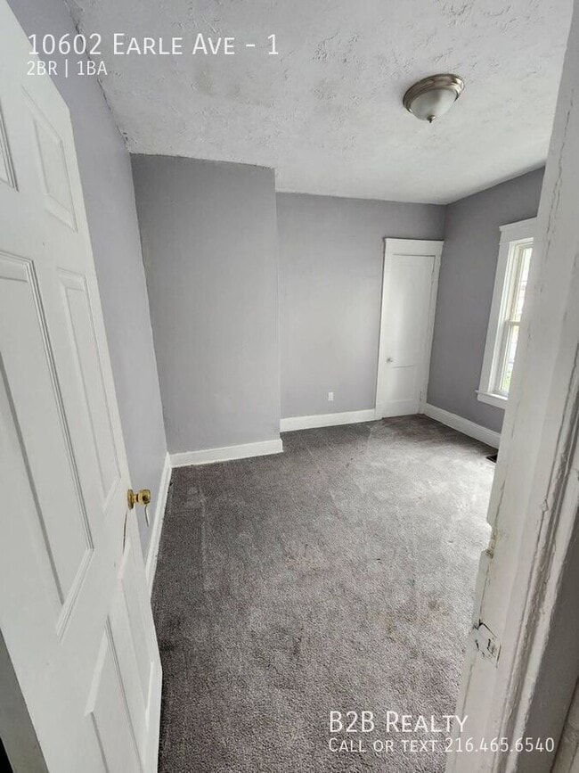 Building Photo - 10602 Earle Ave