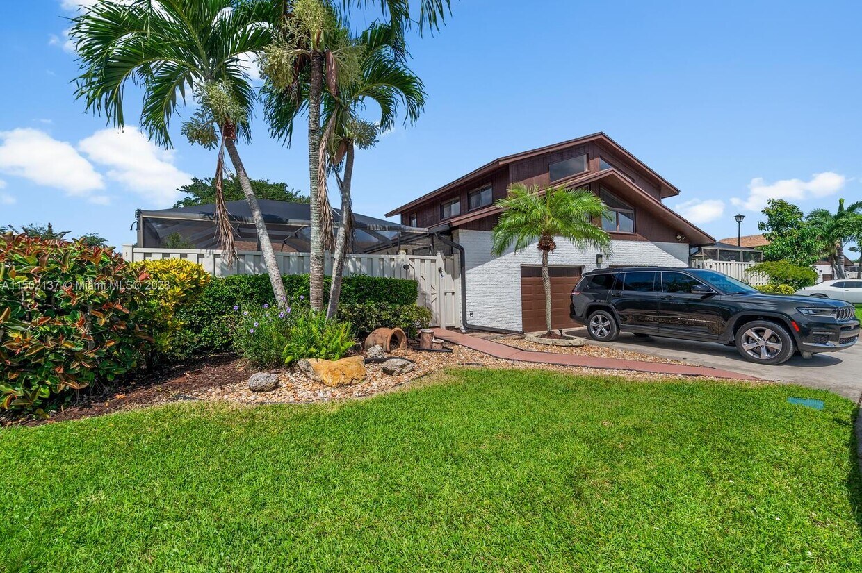 9658 Boca Gardens Pkwy Unit C, Boca Raton, FL 33496 Condo for Rent in