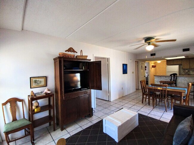 Building Photo - 115 E Coronado Dr