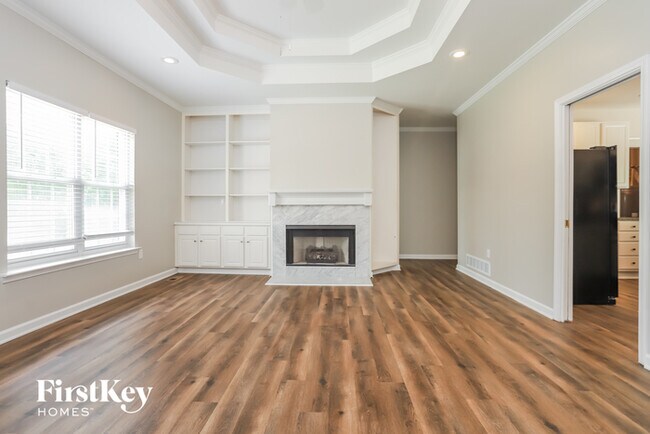 Foto del edificio - 7396 Mason Falls Dr