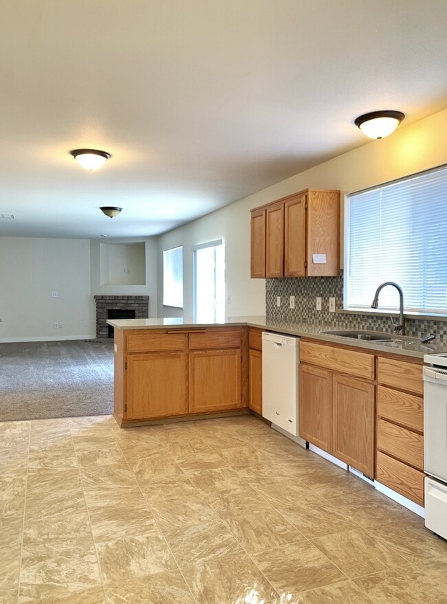 Foto del edificio - Bright and airy 4 bed!