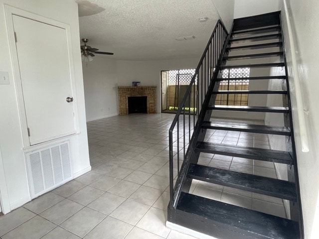 Building Photo - 2310 Capitan Dr