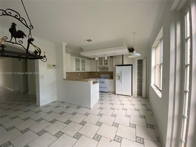 Building Photo - 8455 SW 165th Pl