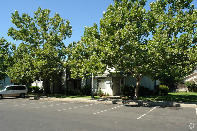 Foto del edificio - Chico Commons