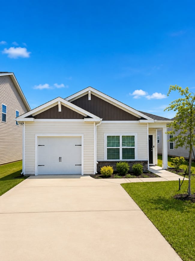 Building Photo - 413 Middlebury Ln