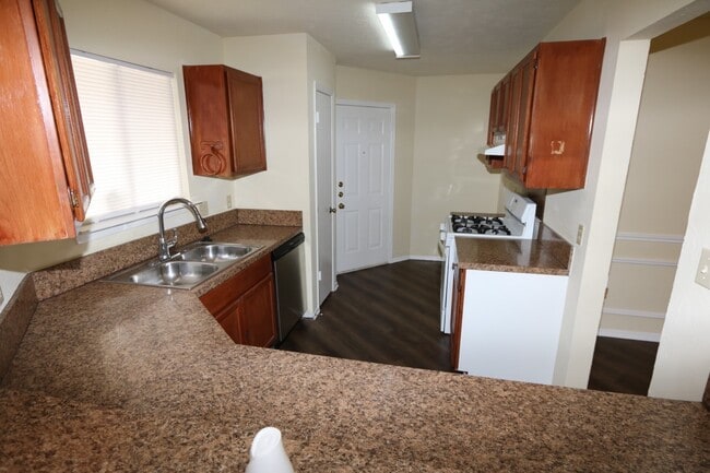 Building Photo - 18726 Andalusian Dr