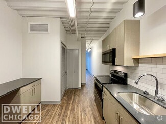 Building Photo - 951 W Dakin St