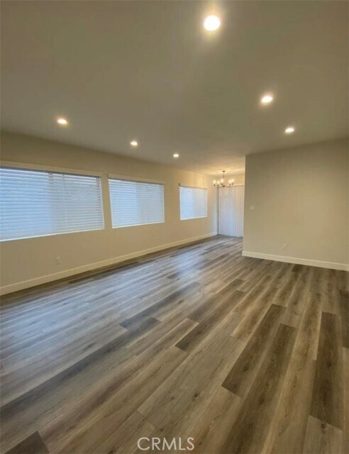 Foto del edificio - 1254 W 8th St