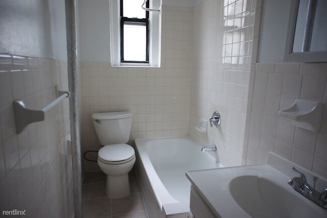Building Photo - 1 br, 1 bath  - 5 Broadway Ter