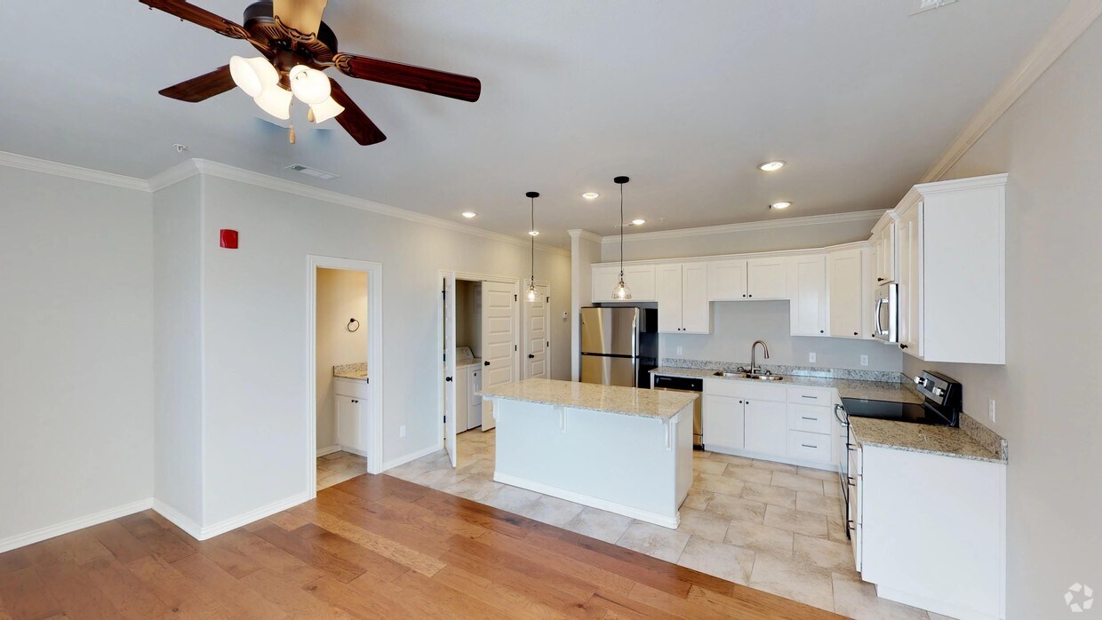 Photo - Woodland Park Apartments