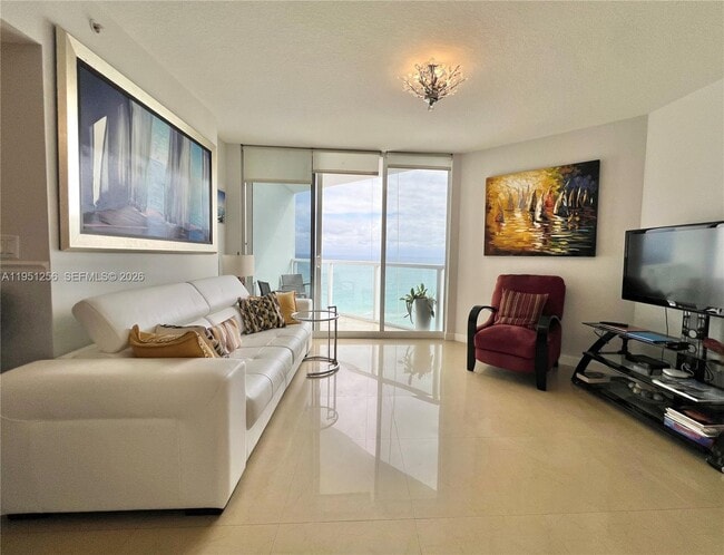Foto del edificio - 16699 Collins Ave