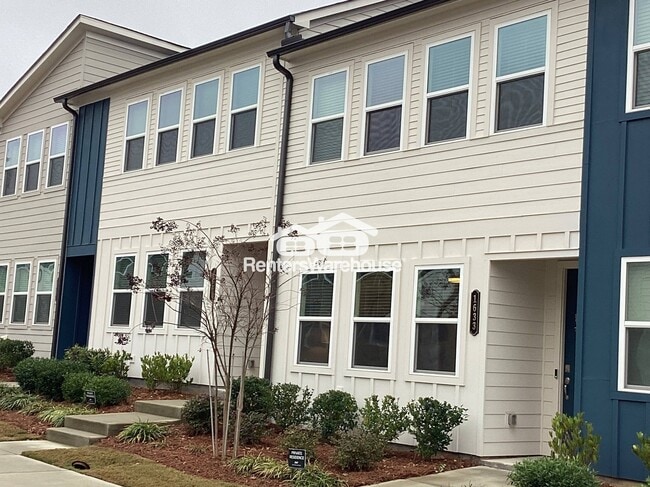 Building Photo - 1633 Aeslin Dr NW