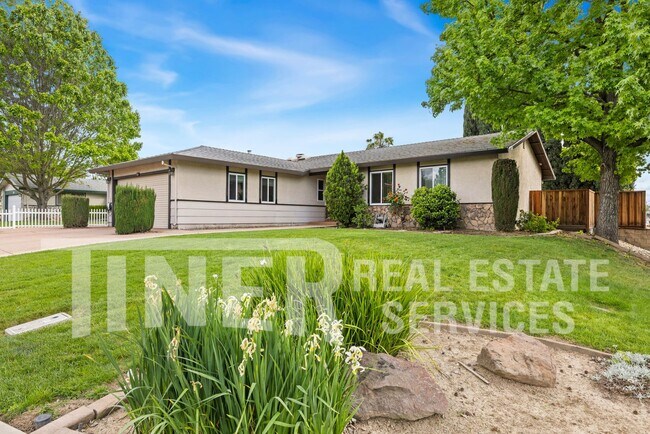 Foto del edificio - 511 Lyndhurst Ave