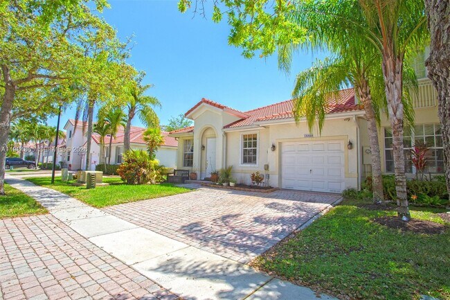 Foto del edificio - 18860 SW 25th Ct