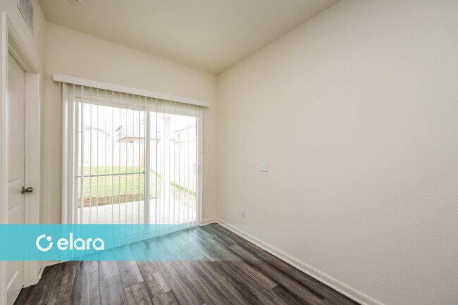 Building Photo - 13619 SUMMER LGT