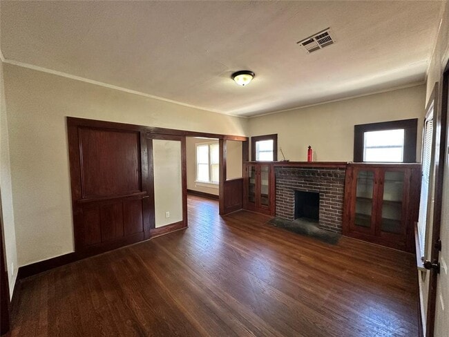 Building Photo - 746 S Jenkins Ave