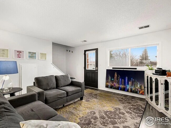 Foto del edificio - 933 16th St SW