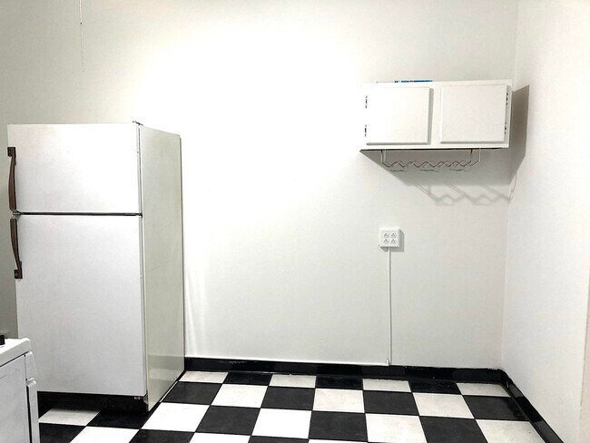 Foto del edificio - 6045 JFK Blvd E