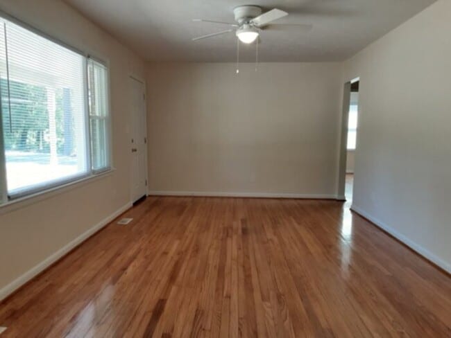 Foto del edificio - 7530 Decatur Dr