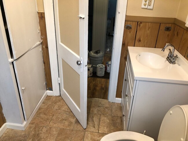 Building Photo - Please Call Century 21 United to set up yo...