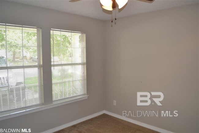 Building Photo - 706 Crystal Wells Ct N