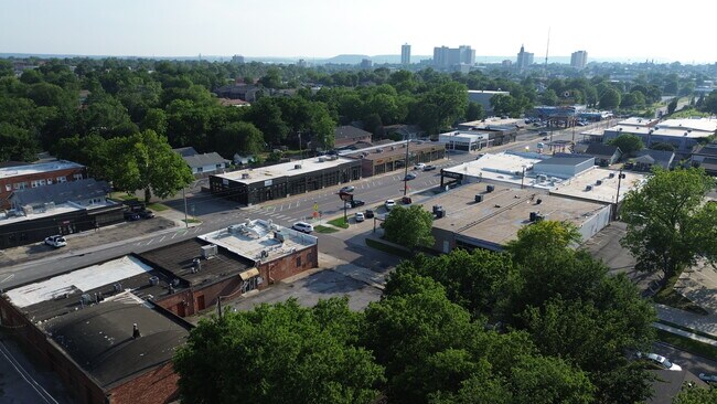 Foto del edificio - 1006 S Saint Louis Ave