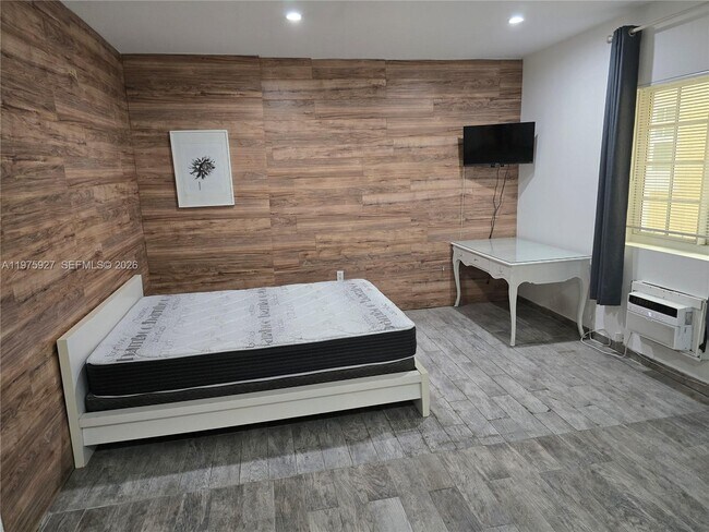 Foto del edificio - 1345 Pennsylvania Ave