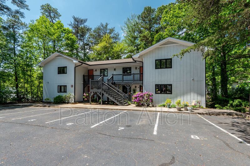 Foto principal - 104 Glenn Bridge Rd