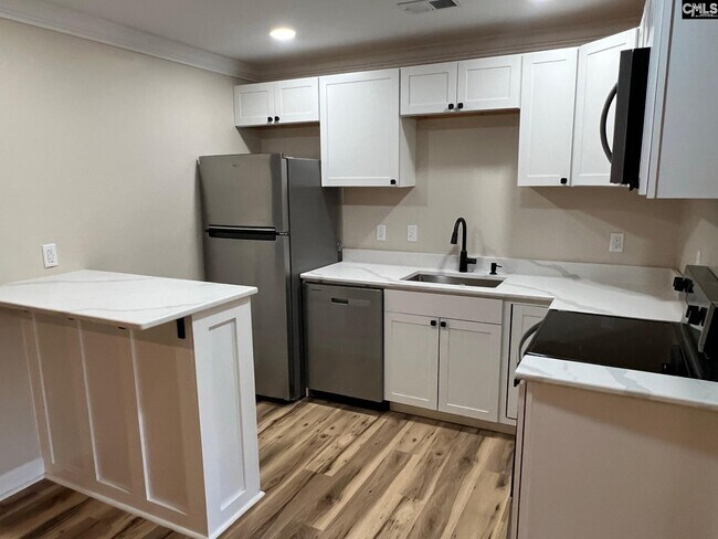 Foto del edificio - 4608 Sheraton Rd