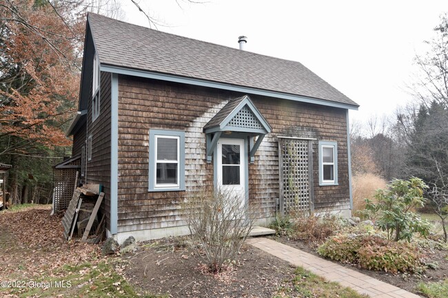 Building Photo - 195 Ernst Rd