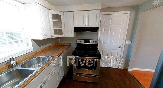 Foto del edificio - 7471 John F Kennedy Dr W