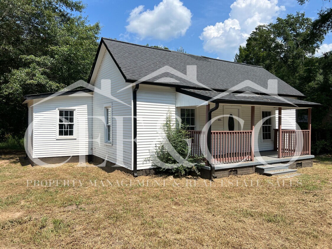 Primary Photo - 271 Poole St