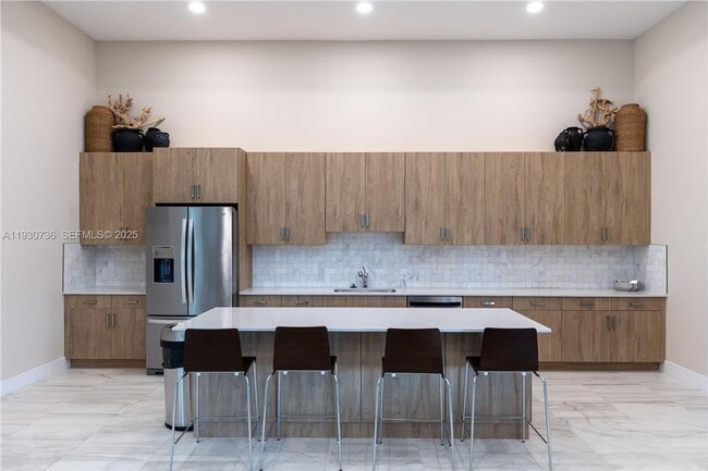 Building Photo - 17172 SW 2nd Cir