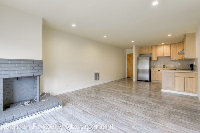 Foto del edificio - 326 32nd Ave