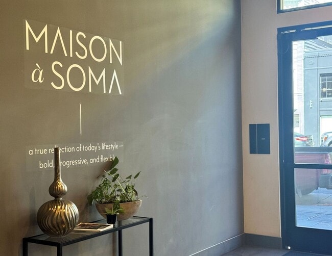 Building Photo - Maison à SOMA  |Secured Smart Access. Mode...