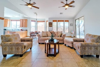 Building Photo - 1549 E Judi Dr