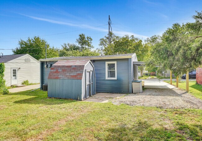 Foto del edificio - 2221 N 32nd St