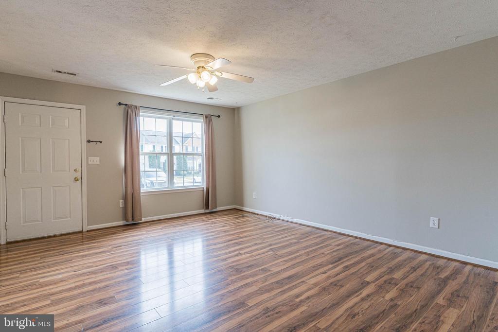 Primary Photo - 9812 W Midland Way
