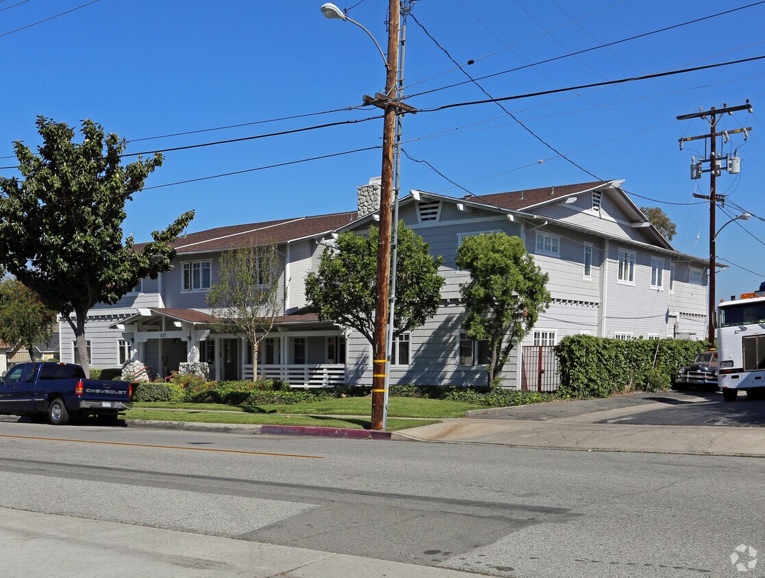 Pixley Arms Orange Apartments in Orange, CA