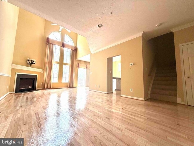 Building Photo - 3306 Woodspring Dr