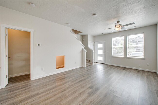Foto del edificio - Townhome 2 bed / 2.5 bath in Boise!